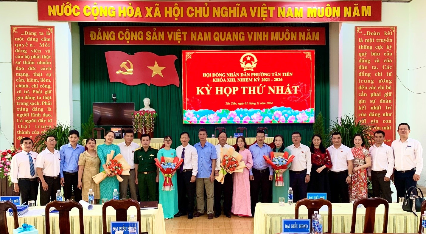HĐND phường Tân Tiến (mới) nhiệm kỳ 2021-2026 tiến hành kỳ họp thứ Nhất